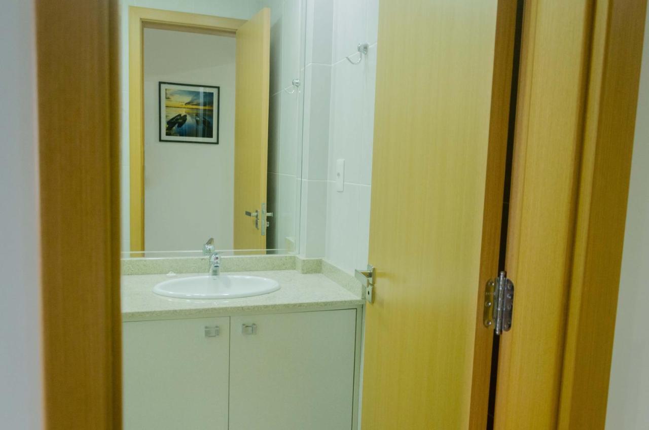 No Centro De Cascavel, Atras Do Ibis, Confortavel E Bom Gosto カスカヴェウ エクステリア 写真